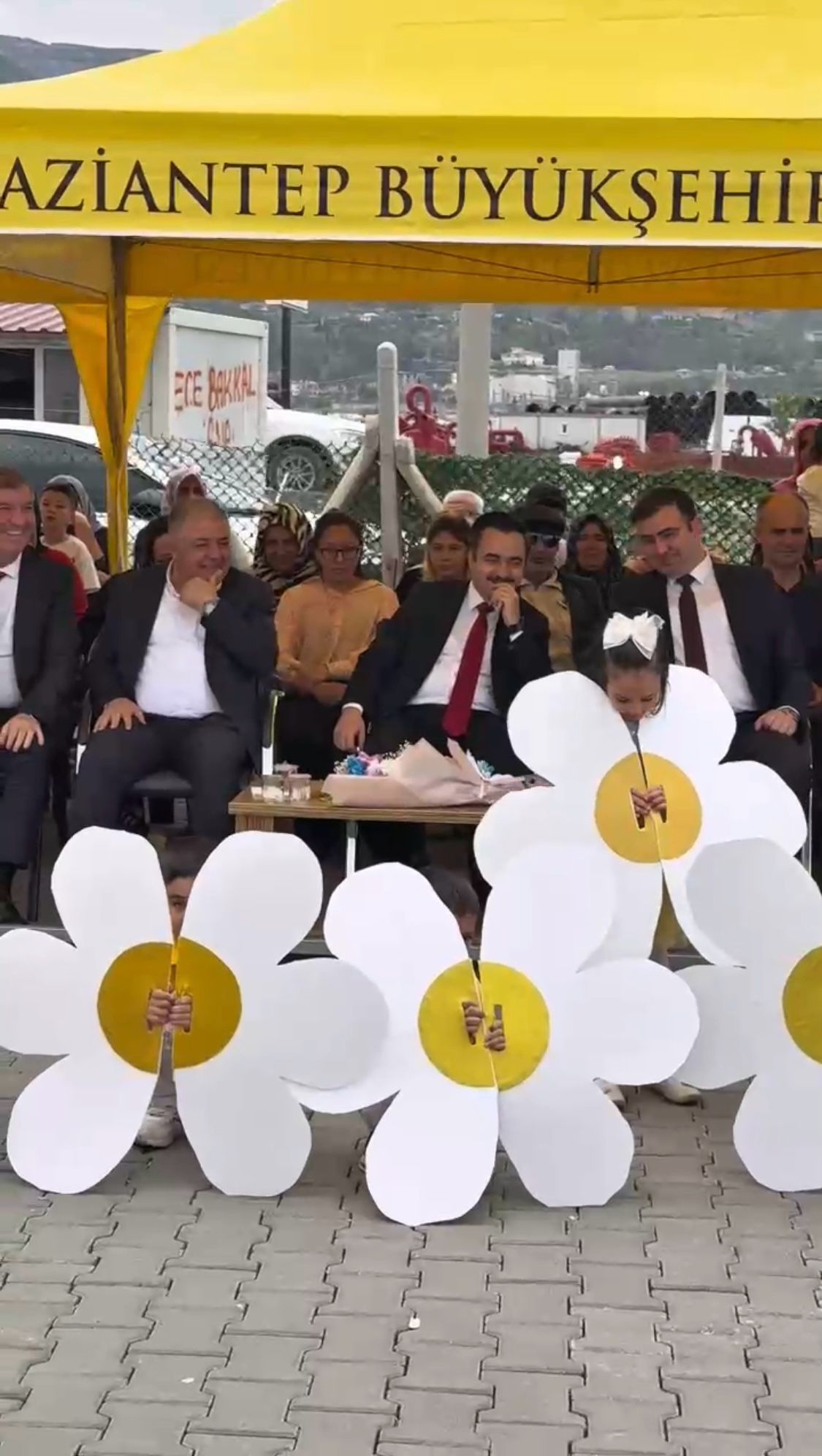 23 Nisan Ulusal Egemenlik ve Çocuk Bayramı, Nurten Öztürk Ortaokulunda büyük bir coşku ve gururla kutlandı